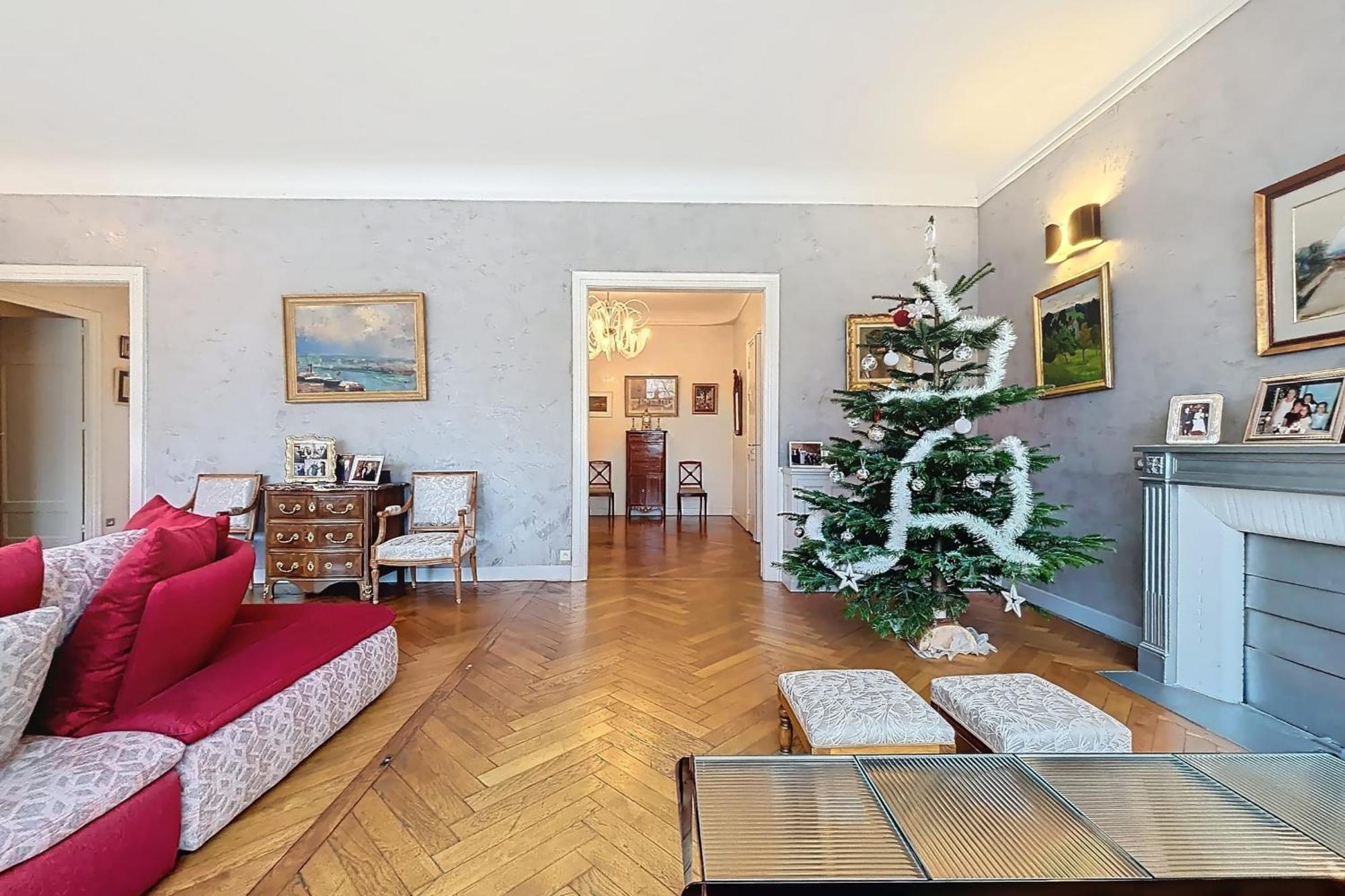 Premium Seine View And Eiffel Tower Apartment Paris
